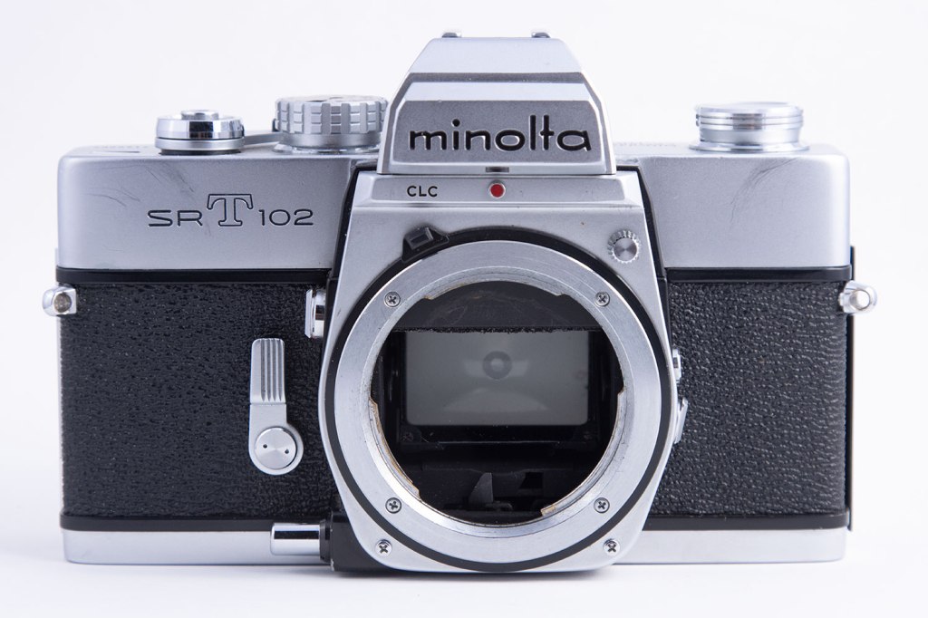 Minolta SR-T 102 front.